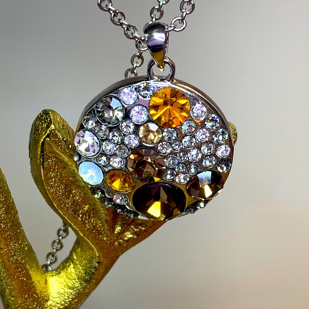 H2Z made with Swarovski elements, 16”-18” ,lead and nickel free